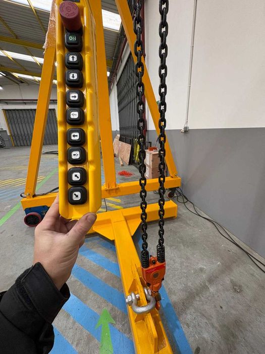 Guindaste de Pórtico de Rodas Elétrico 5T - Entrega Imediata (NOVO)