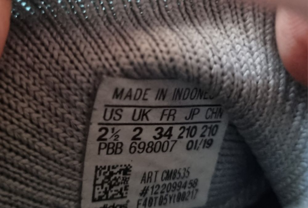 Buty do piłki/korki adidas rozm.34