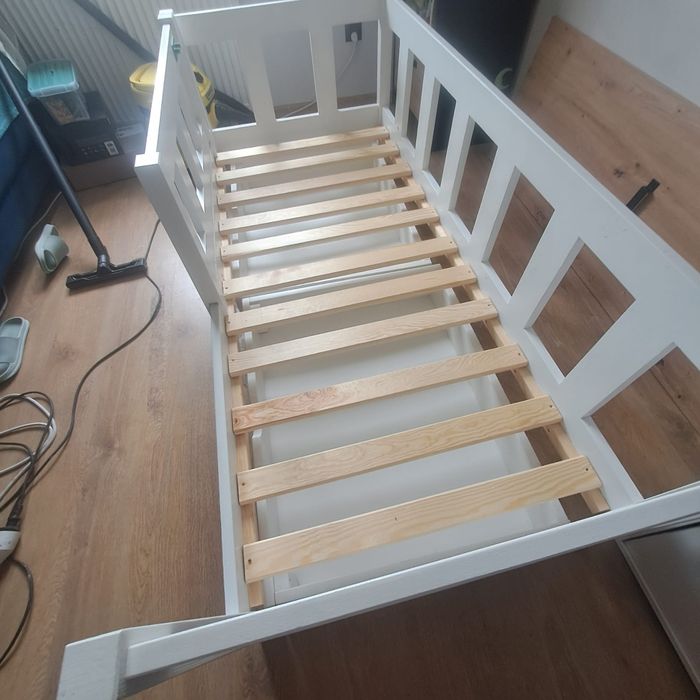 Łóżeczko 70x160 stan bardzo dobry