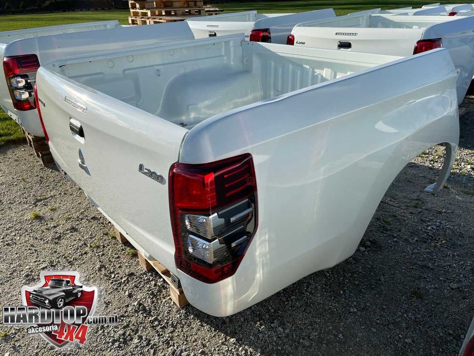 Nadwozie PAKA Mitsubishi L200 4x4 pickup skrzynia burta nowa 4 drzwi