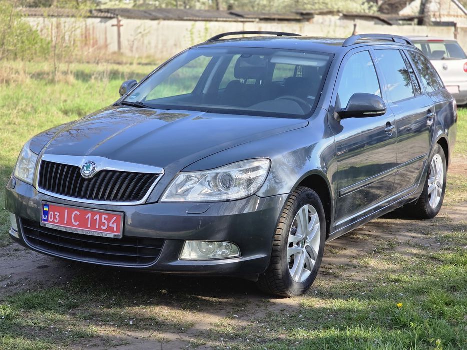 Октавія а5 2010 1.8tsi 7100$