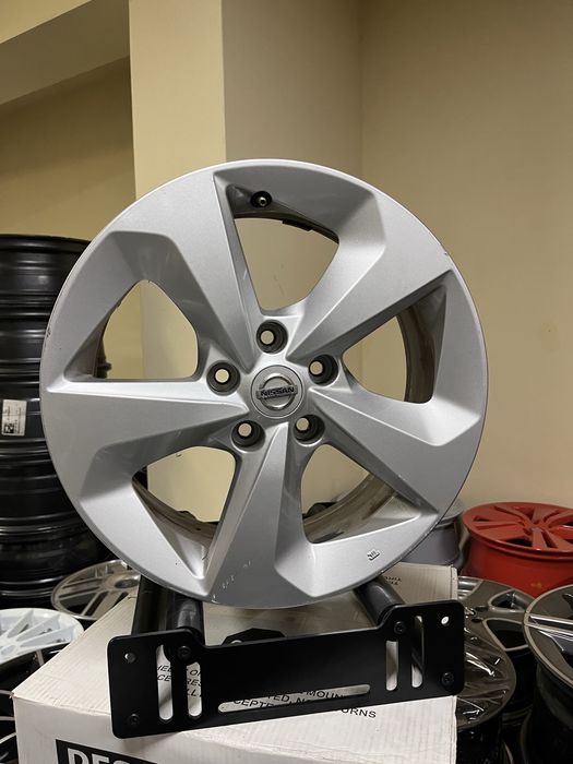 Jantes 17” 5x114.3 Originais Nissan, compativeis Renault Dacia,..