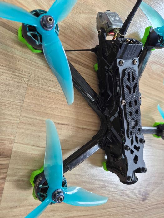 Dron FPV iFlight Nazgul Evoque F5D V1 TBS GPS HD