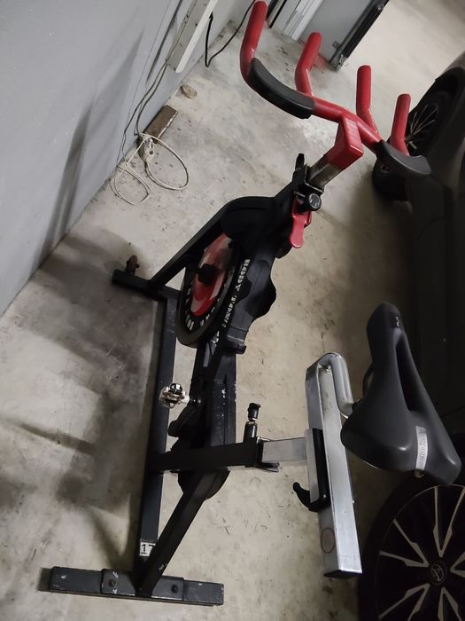 Bicicleta estática447367724475371521
