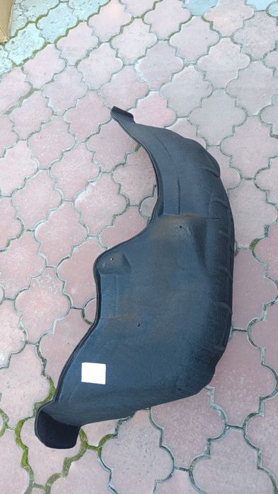 Подкрылок передний Nissan Rogue T-32