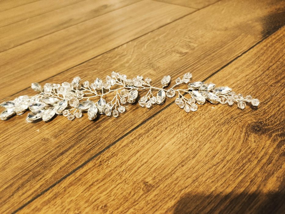 Srebrna ozdoba we włosy