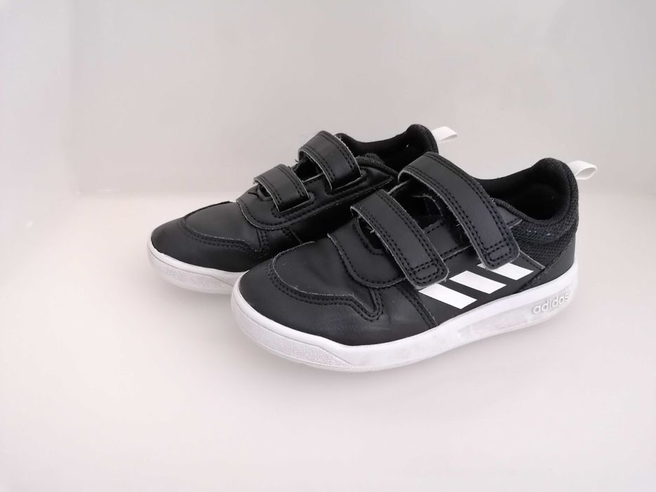 Sapatilhas Adidas pretas tamanho 27