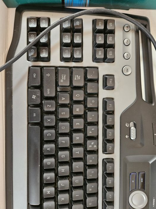 Teclado logitech g11