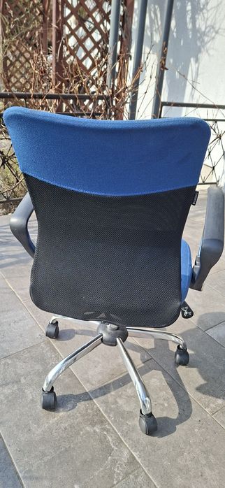 Krzesło biurowe obrotowe
