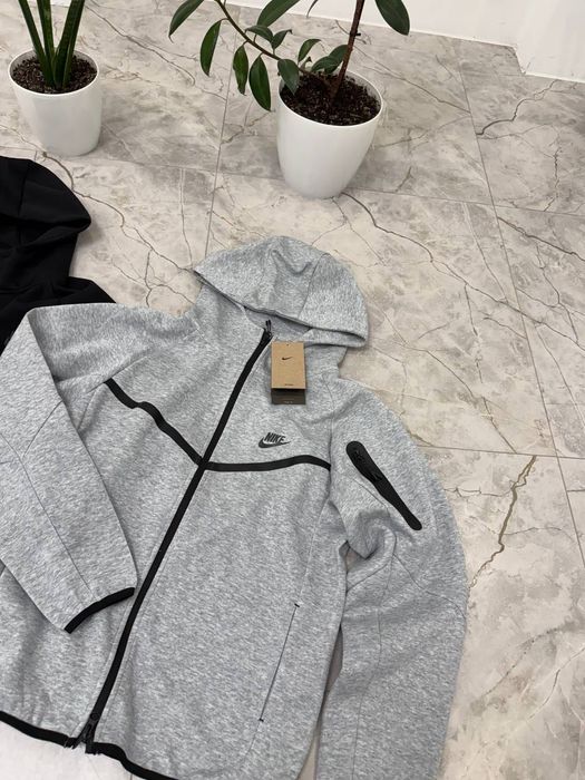 Зіп худі Nike Tech Fleece чорне / сіре S–M–L