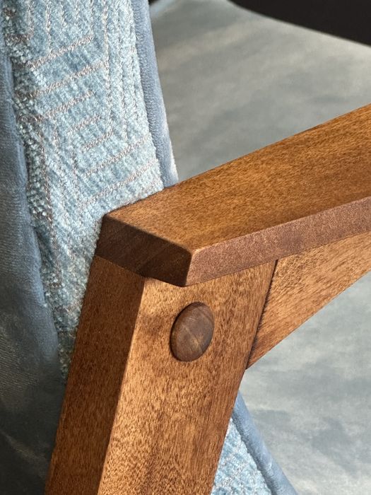 Fotel z podnóżkiem Prl po renowacji