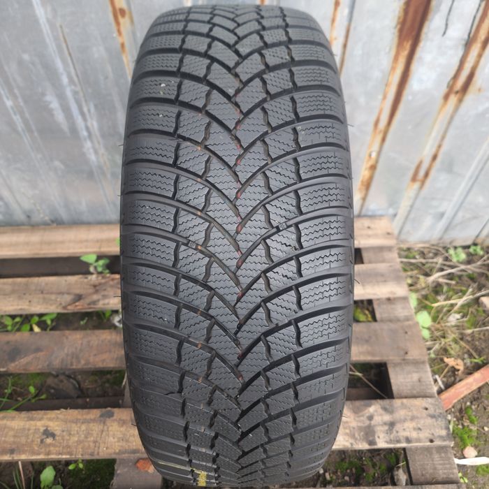 автошинa зимняя 205 55 r16 шины резина Bridgestone
