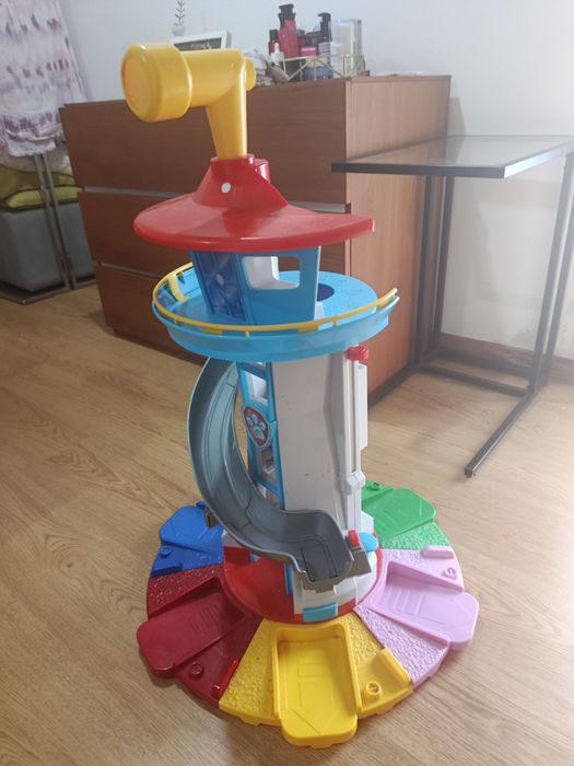 Torre gigante patrulha pata