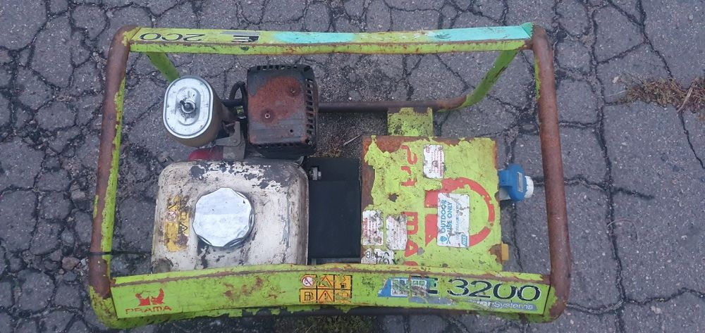 Генератор Honda Gx160. Ще продається звоніть.