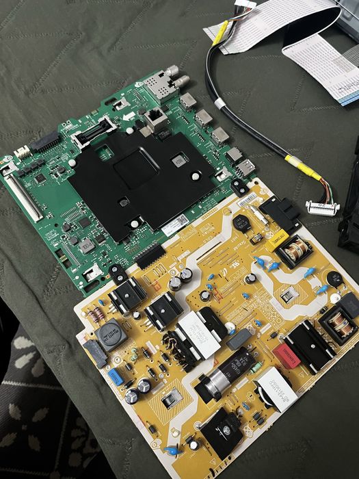 Płyta główna zasilacz do TV Samsung UE43AU7172UXXH
