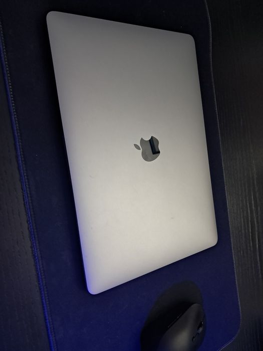 MacBook Pro A1708
