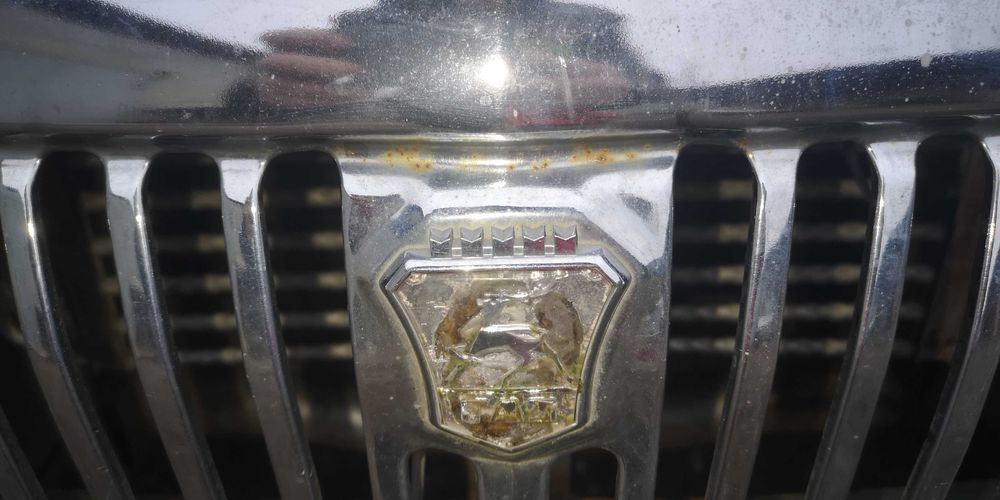 Продам ришітку радіатора ГАЗ 31105, стопи ГАЗ 31105