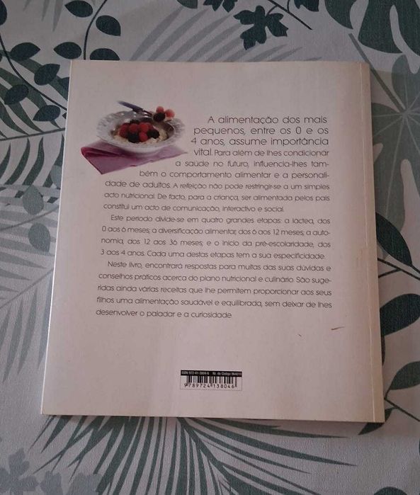 Livro "Cozinhar para os pequeninos"