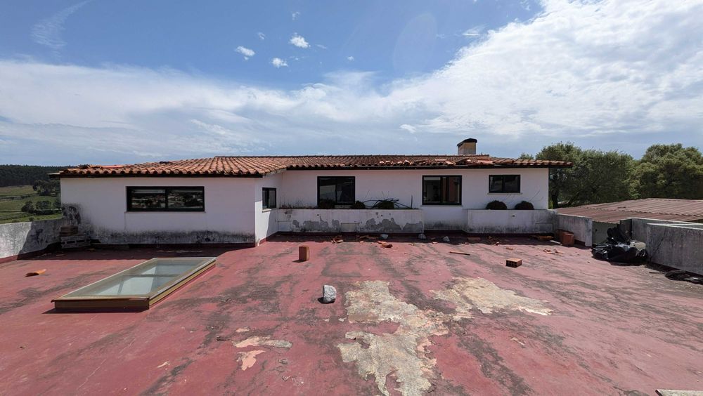Moradia T4 em Vila Nova de Monsarros, Anadia
