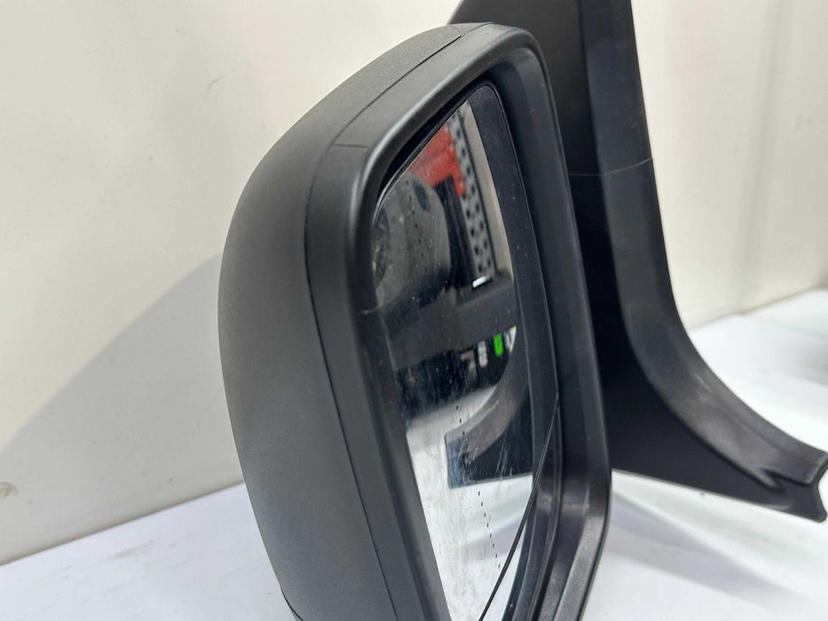Espelho retrovisor esquerdo Opel Vivaro (2018)