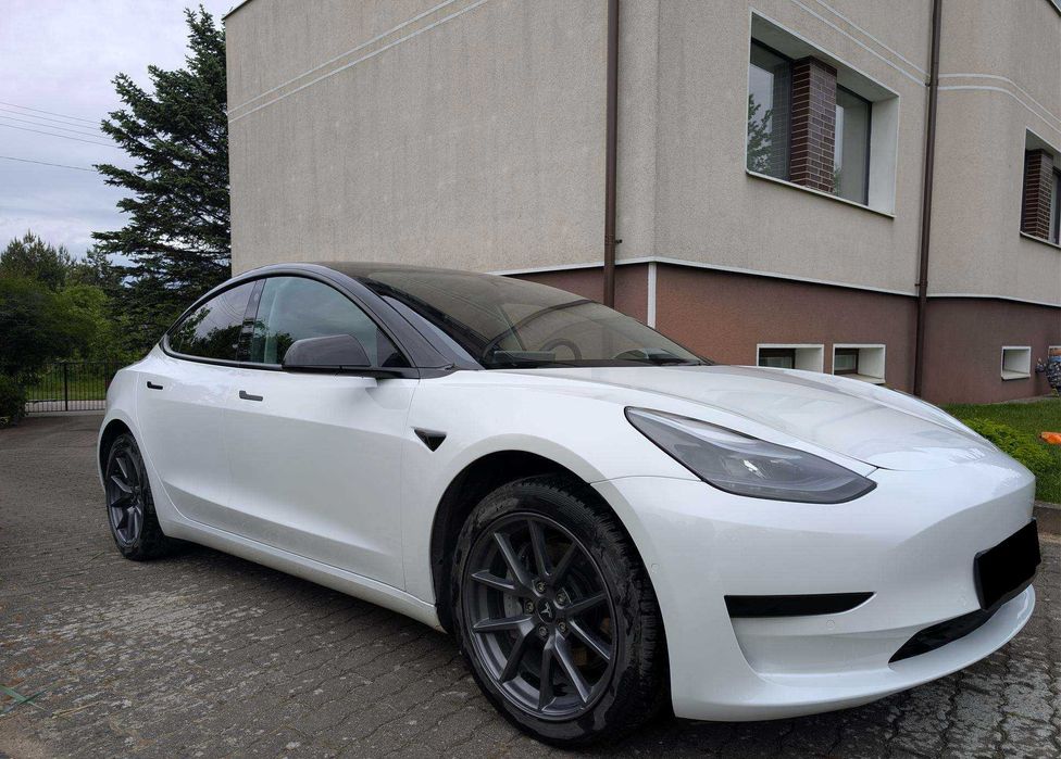 Tesla Model 3 60 kVt LPF 2022