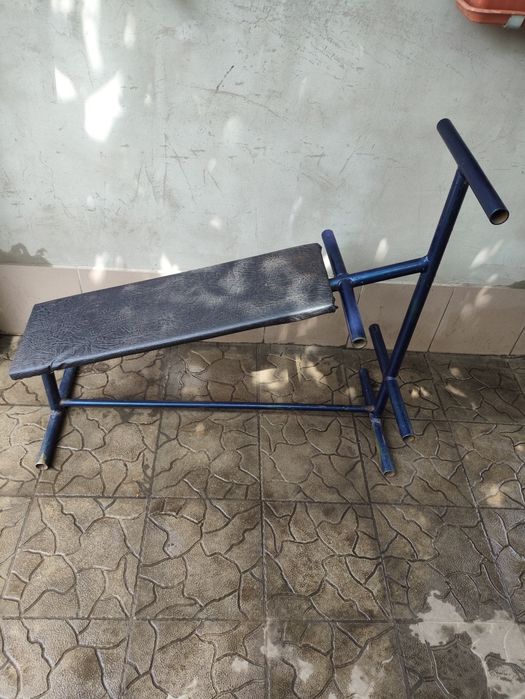 Продам тренажер для преса.