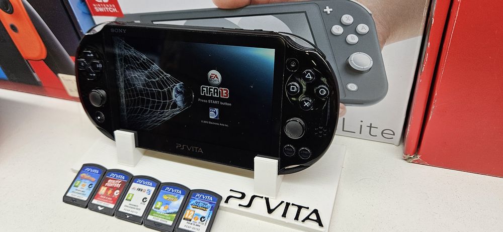 Sony Playstation vita  б/у
