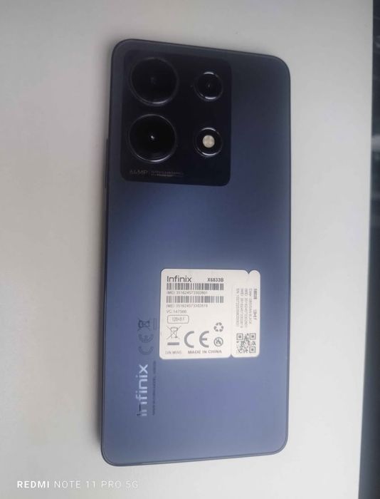 Infinix Note 30 telefon