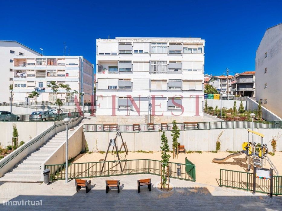 T2 Remodelado em Alcabideche | Pronto a Habitar | Nascente/Poente |