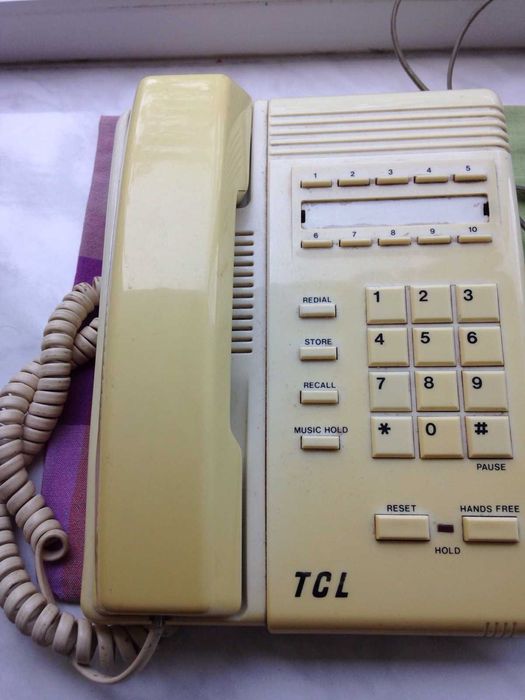 Телефонный аппарат кнопочный TCL E-086