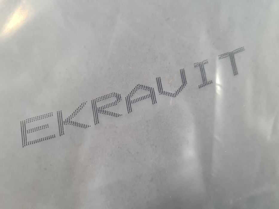 Folia do podwieszania cięta na wymiar