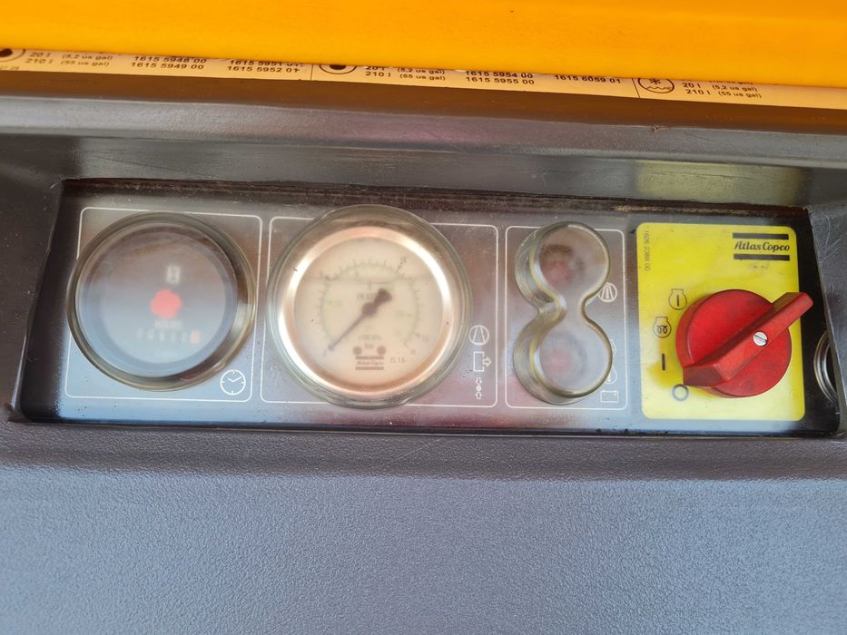 Sprężarka Atlas Copco XAS 47 + młoty pneumatyczne + wąż rok 2013