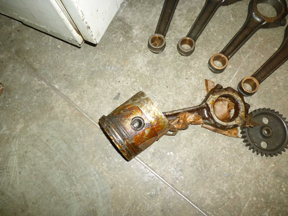 продам кольцо  поршневе   67,5  на  компрессор  Фв6 , фу12