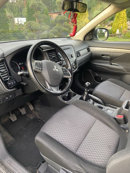 Mitsubishi Outlander 2.2 Diesel 150 KM – 2013 r.