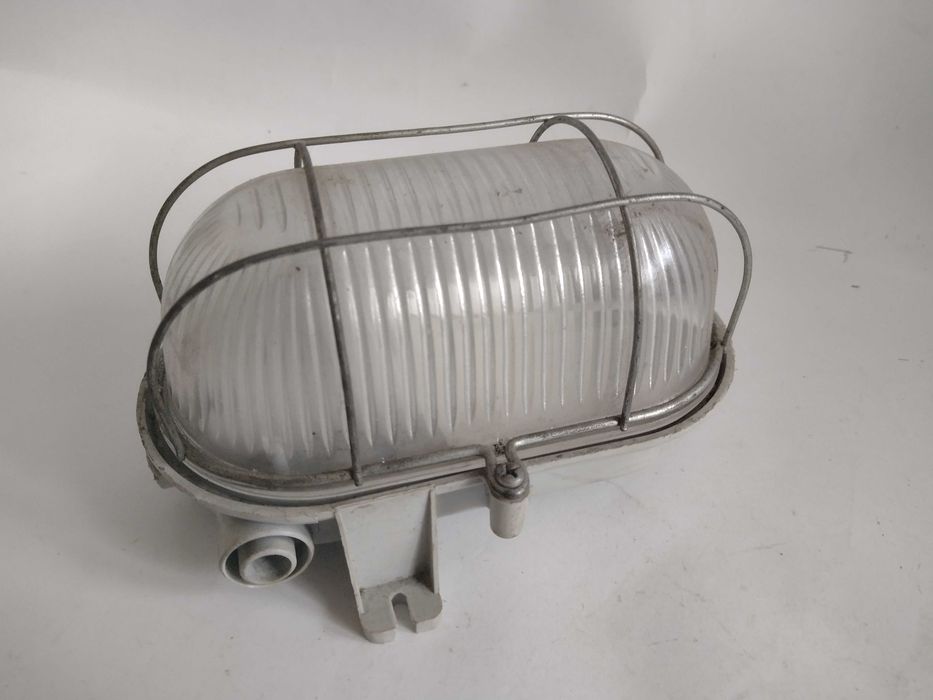 Lampa garażowa  w stylu Loft