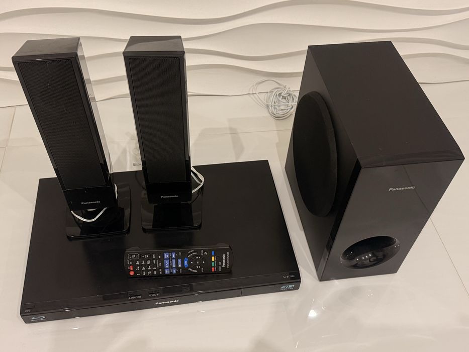 Blu- ray Panasonic kino domowe jak nowe .