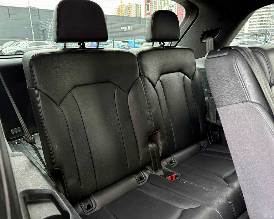 Продаж гарного Audi Q7