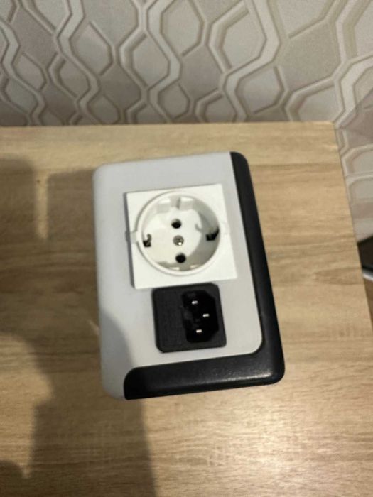 Джерело безперебійного живлення Powercom BNT-400A