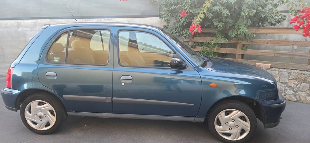 Nissan Micra 1.0 i 16V (2001) – Apenas 160.000 km