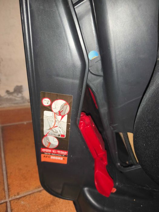 Cadeira auto usada