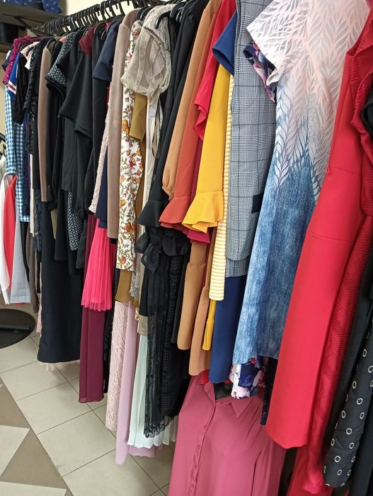 Likwidacja sklepu odzieżowego. Pakiety odzieży mix używana nowa