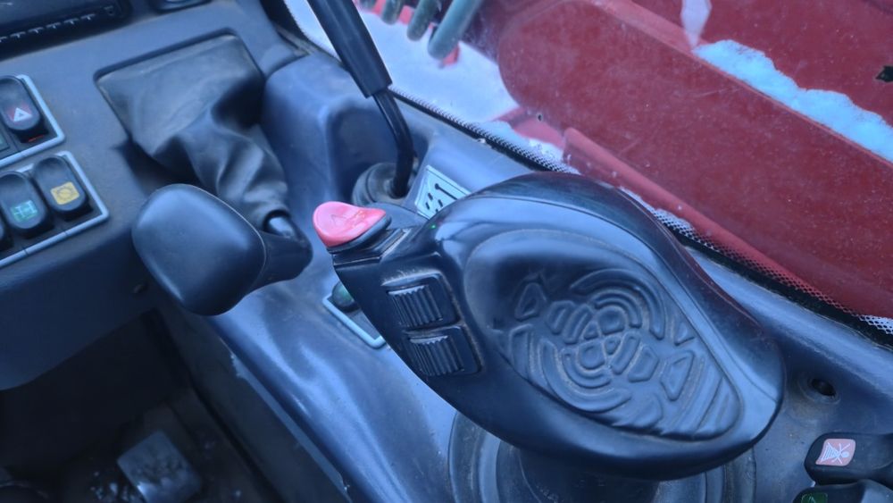 Manitou з малим напрацюванням 3700мтг