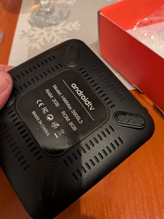 Android tv przystawka dekoder modem BOX