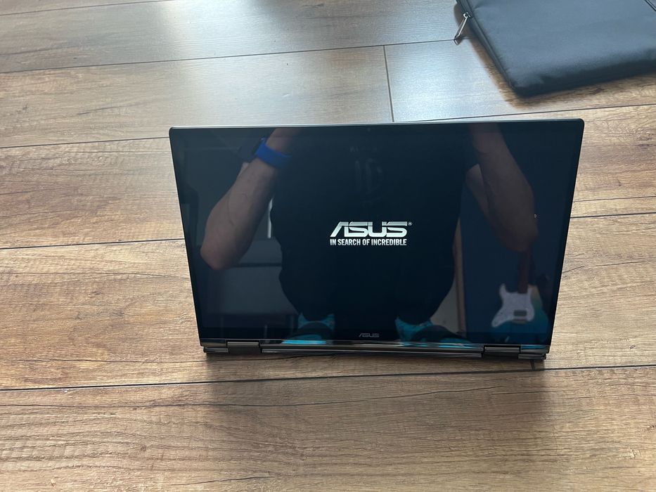 Asus Zenbook Flip 13 i5 8 Gen 8/256