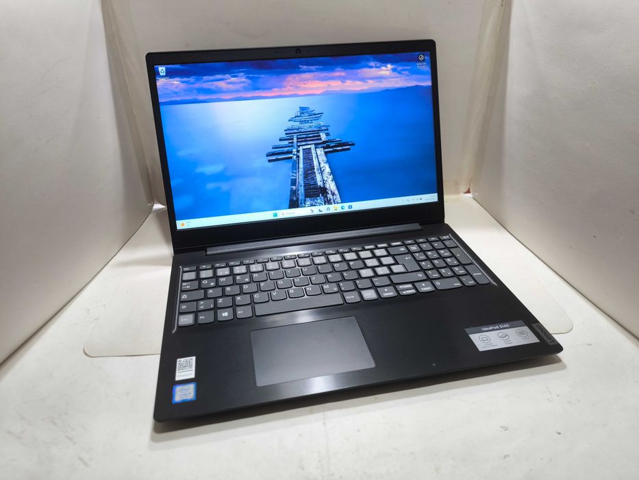 Lenovo IdeaPad S145 i5 256GB SSD 8GB ram FullHD
