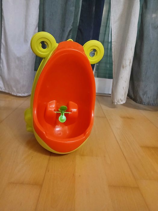 Urinol para menino