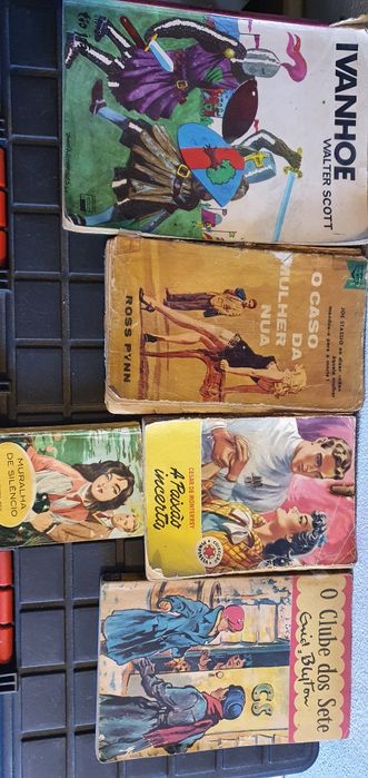 Livros antigos. Anos 50