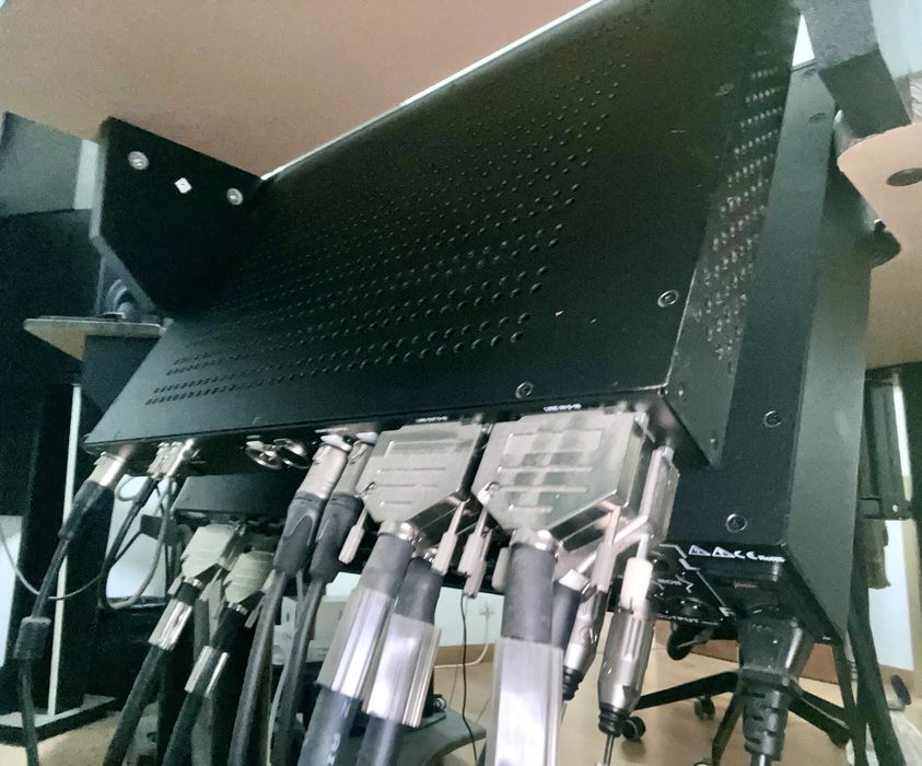 Interface de áudio de alta gama Universal Audio Apollo x16