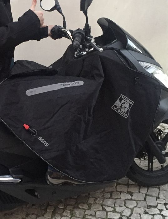 Capa para Pcx 125  como nova