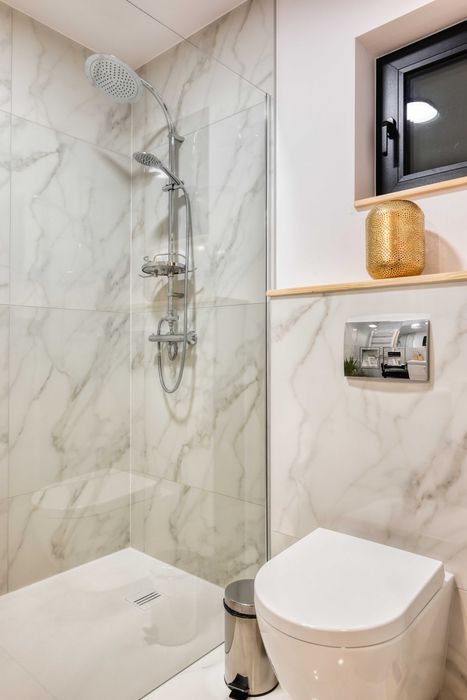 Domki Klimatyzowane, balia z jacuzzi .